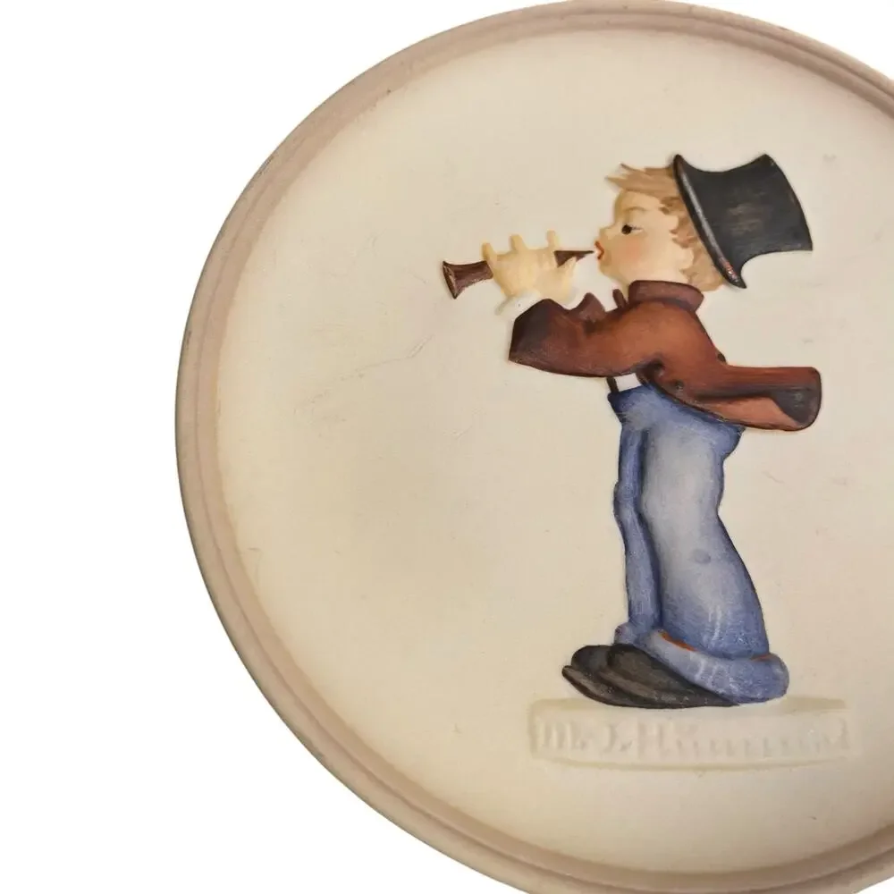 Goebel Miniature Plate 1984-1987 “Little Music Makers”  Clarinet Player Vintage